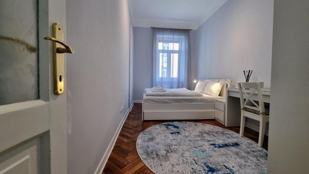Light Blue Apartment ตรีเอสเต ภายนอก รูปภาพ