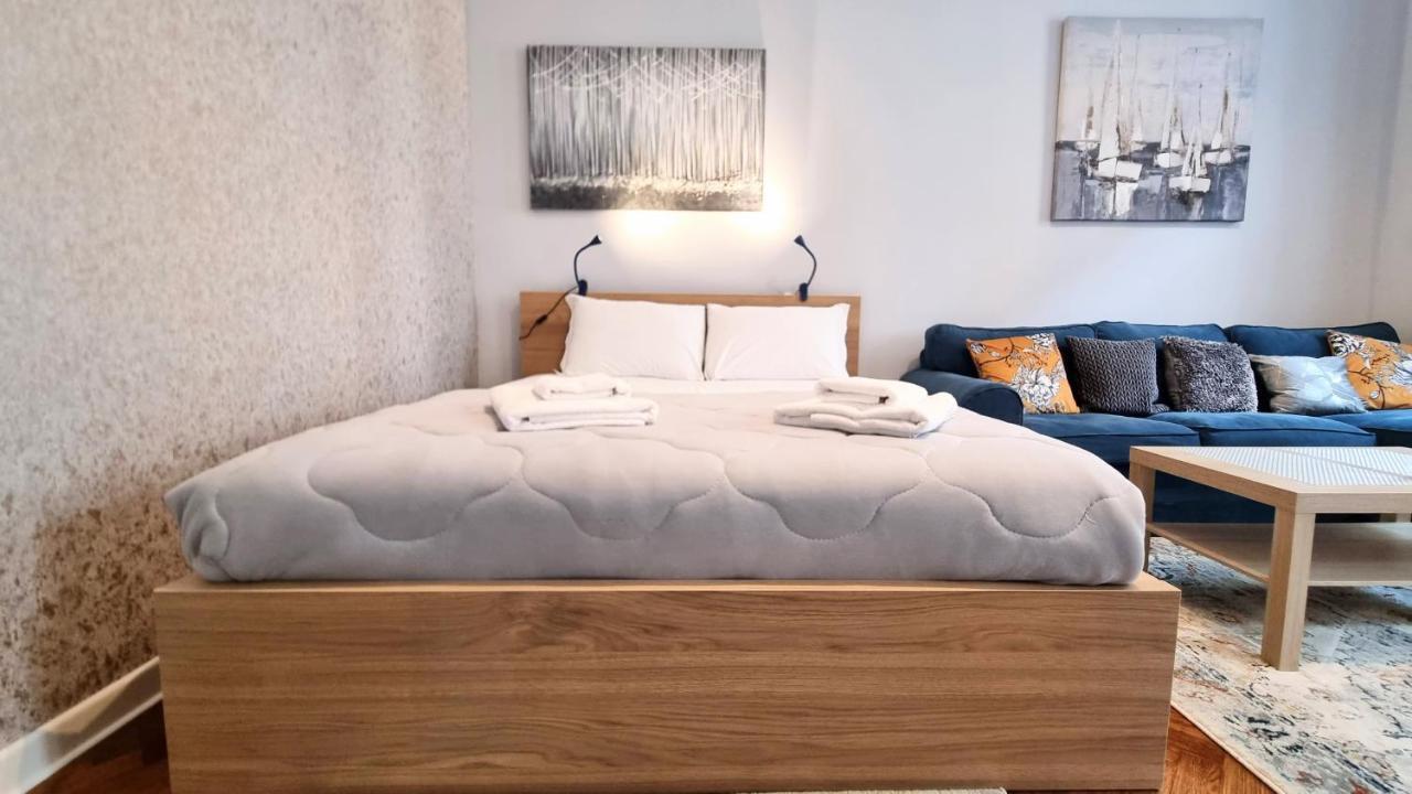 Light Blue Apartment ตรีเอสเต ภายนอก รูปภาพ